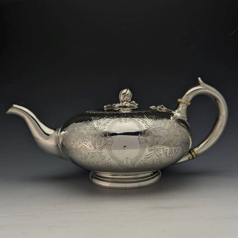 1881 British antique silver plated teapot 580g Elkington